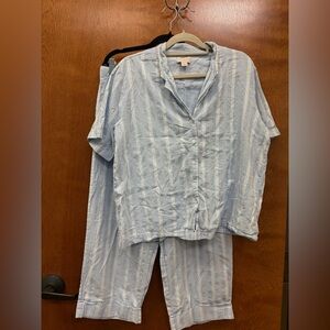 Cabernet by Sleep Sense cropped leg short sleeve button pj set cotton size large